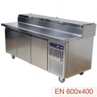  Koeltafel, geventileerd, 3 deuren EN 600x400, 550 liter, gekoelde opzetstructuur GN 10x GN 1/32050x860xh800/900-1395